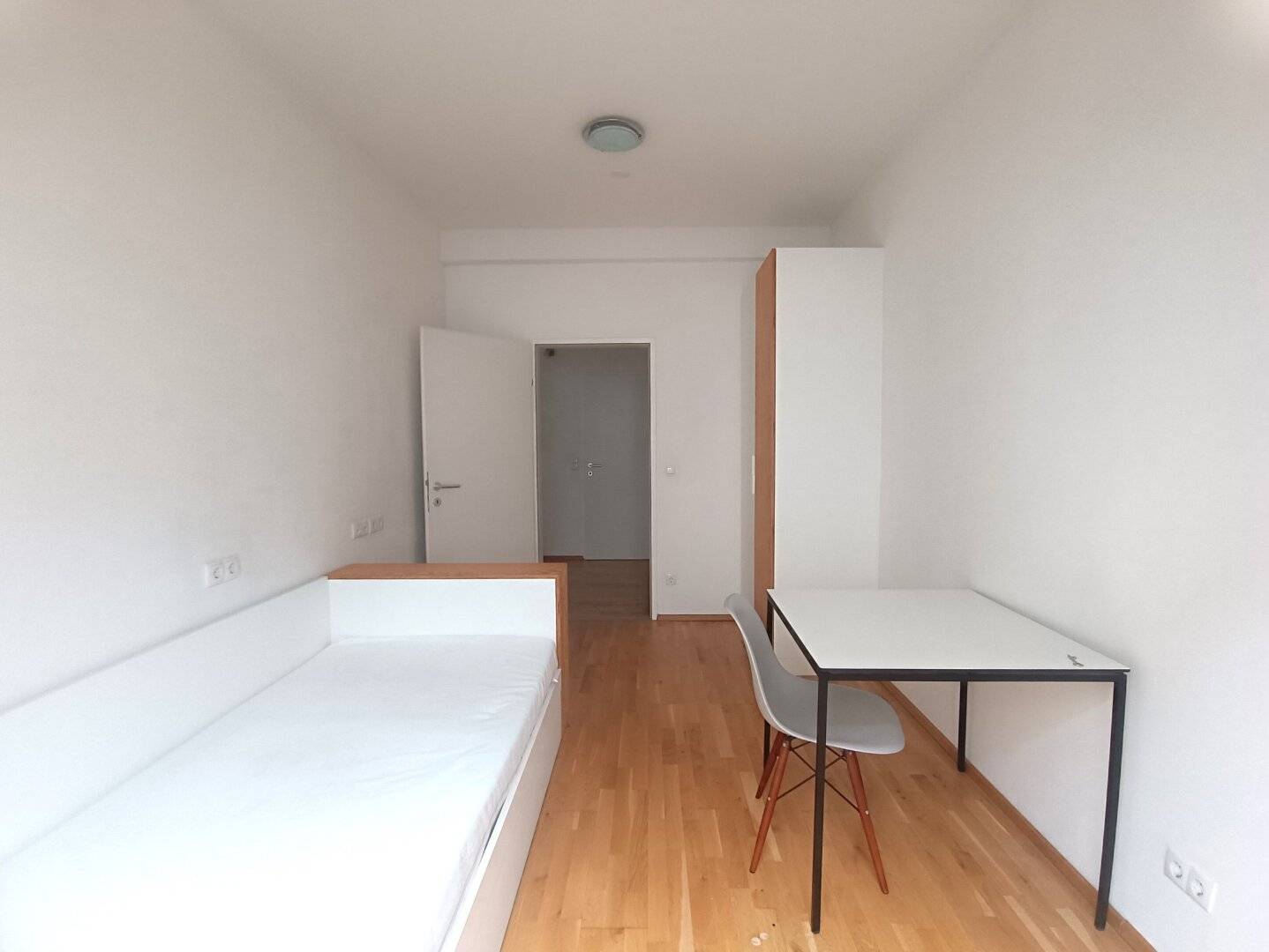 Studentenzimmer in 4er WG in Wien 3. Nähe Stadtpark, 649€ inkl. Strom