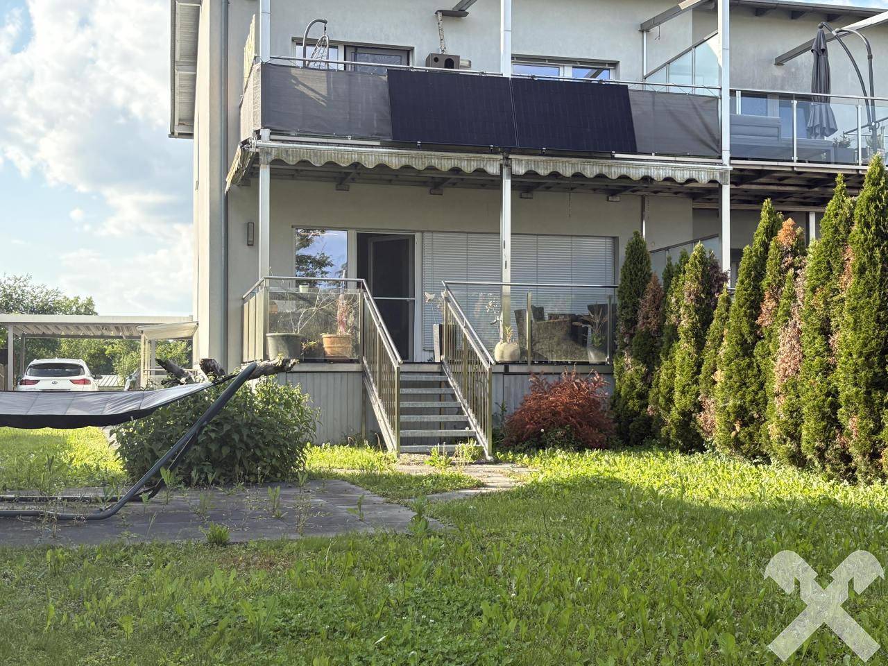 Erdgeschosswohnung mit großem Garten und Terrasse
