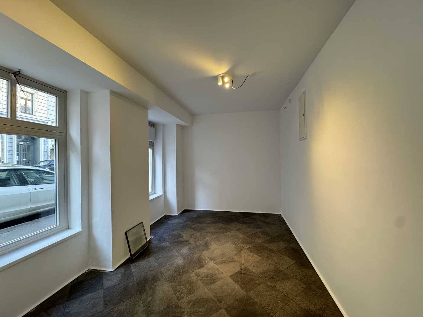 Schöne Gewerbefläche direkt an der Gumpendorfer Straße zu mieten!