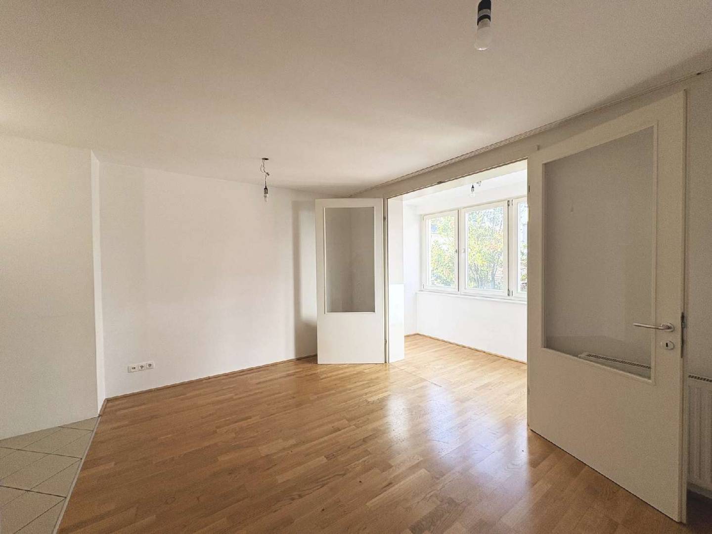 Apartment with veranda in Meidling