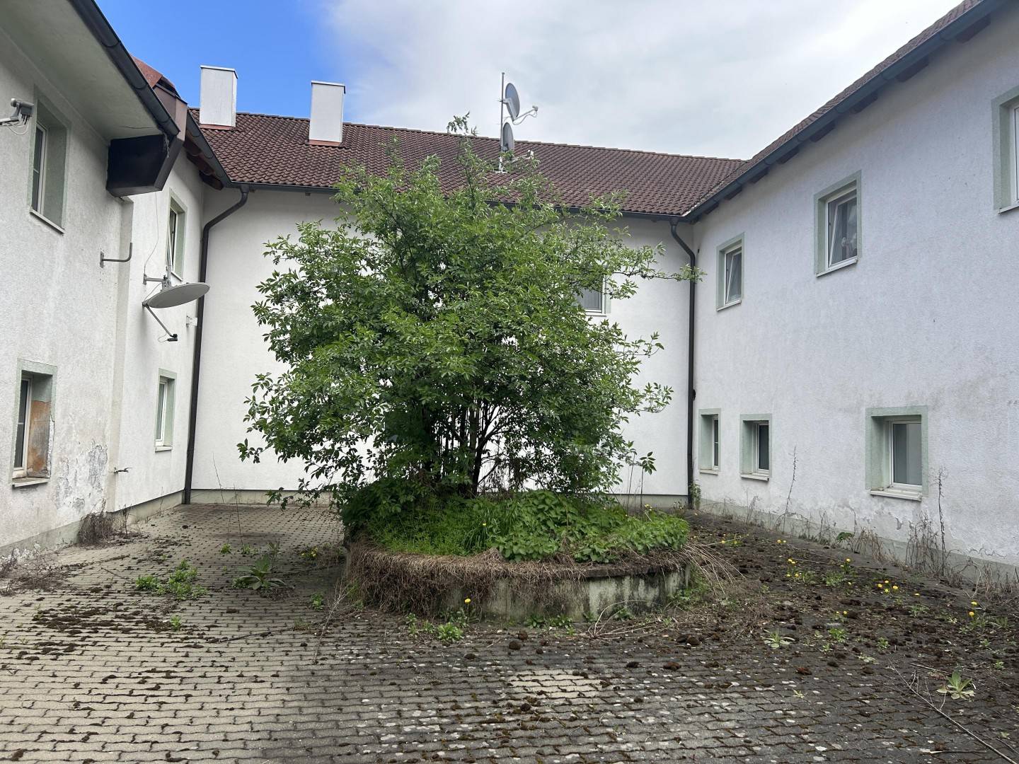 Renditeobjekt: Vierkanthof in Ennsdorf mit 17 Wohnungen Gute Rendite