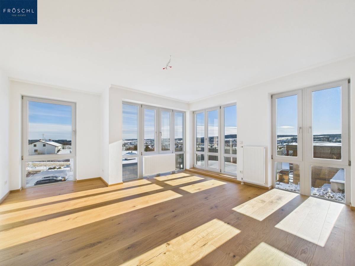 Neu sanierte 3-Zimmer-Wohnung mit Fernblick und Balkon in Zwettl