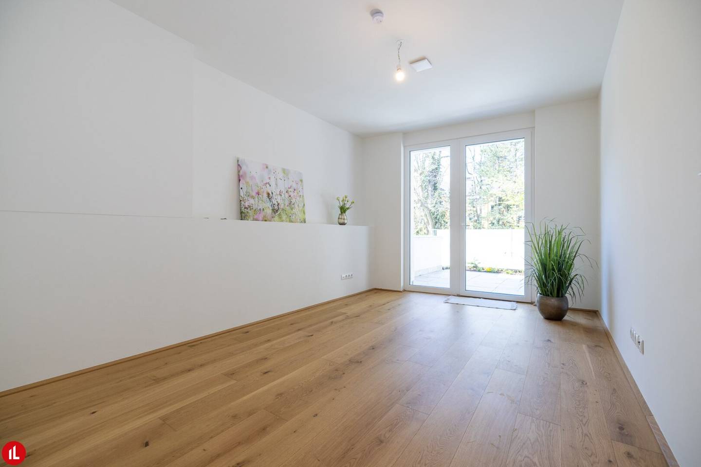 Architect-designed apartment in Baden | spacious, high-quality and close to nature (note: title text is a faithful translation)