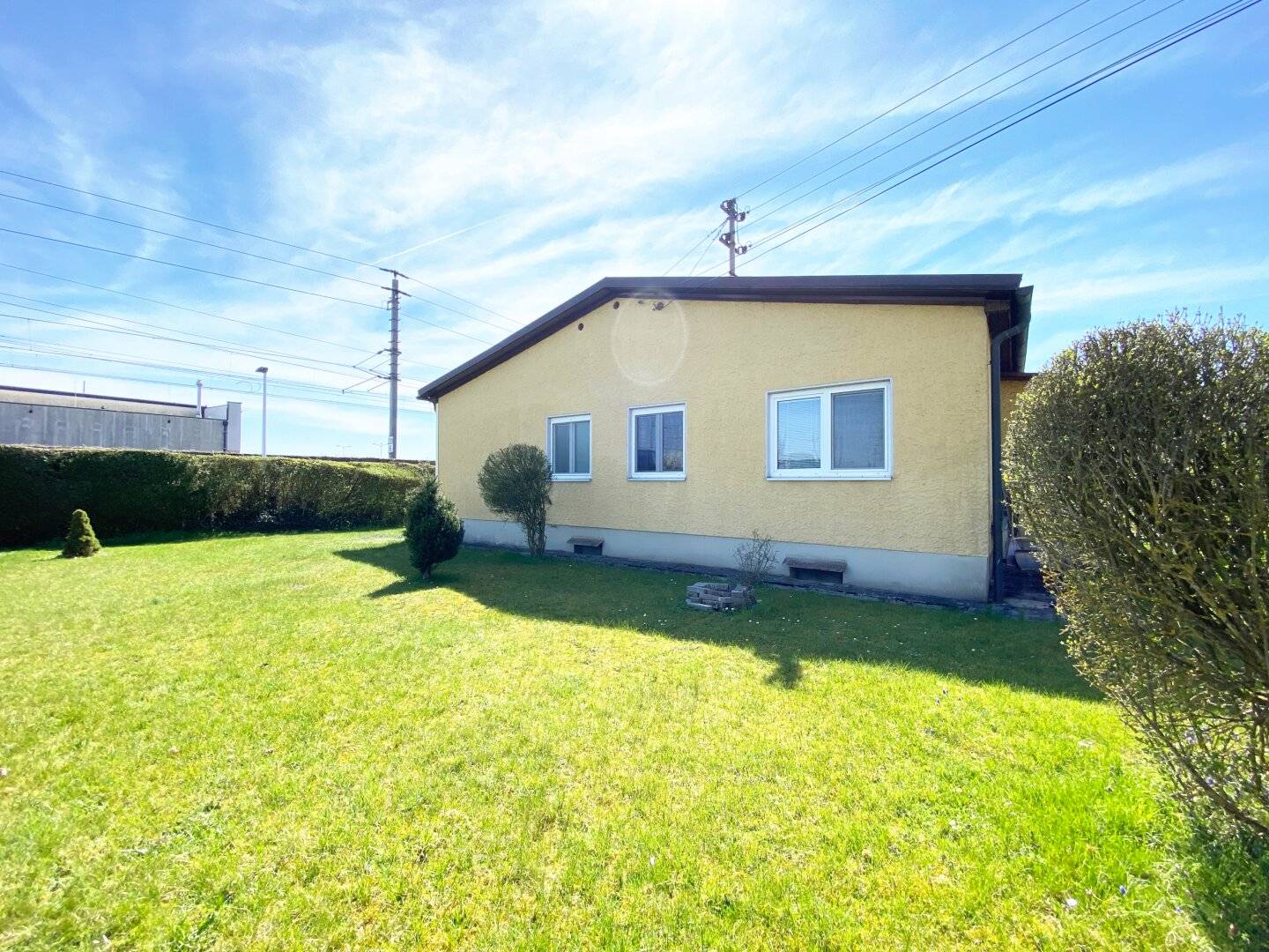 Bungalow mit großem Wintergarten