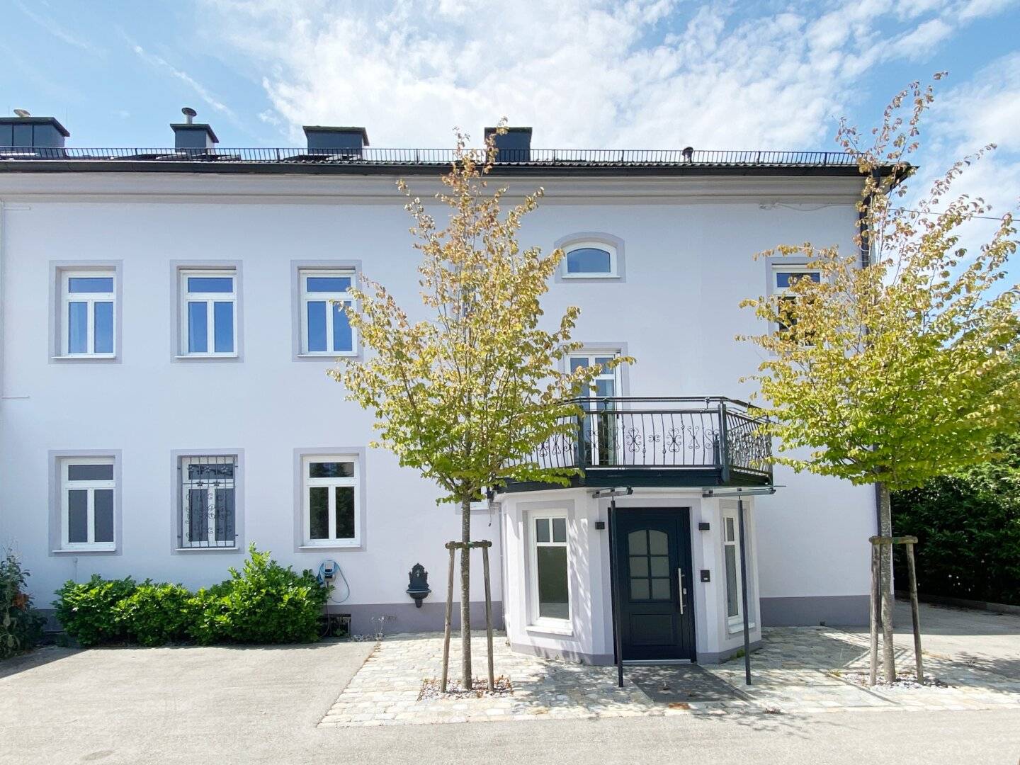 Generalsanierte Mehrfamilienvilla in Wels-Villenviertel, 12 Zimmer