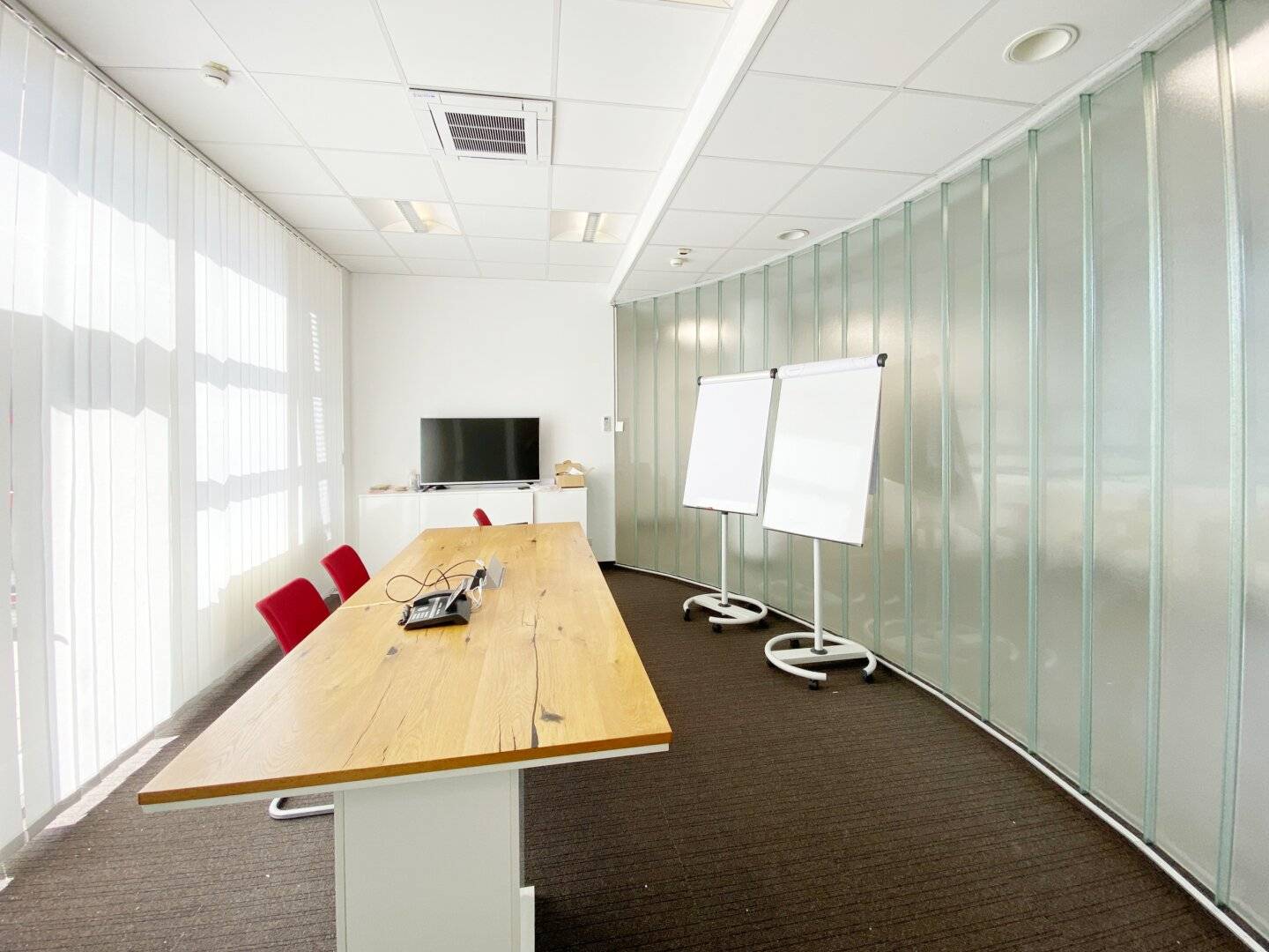 Office floor in top location