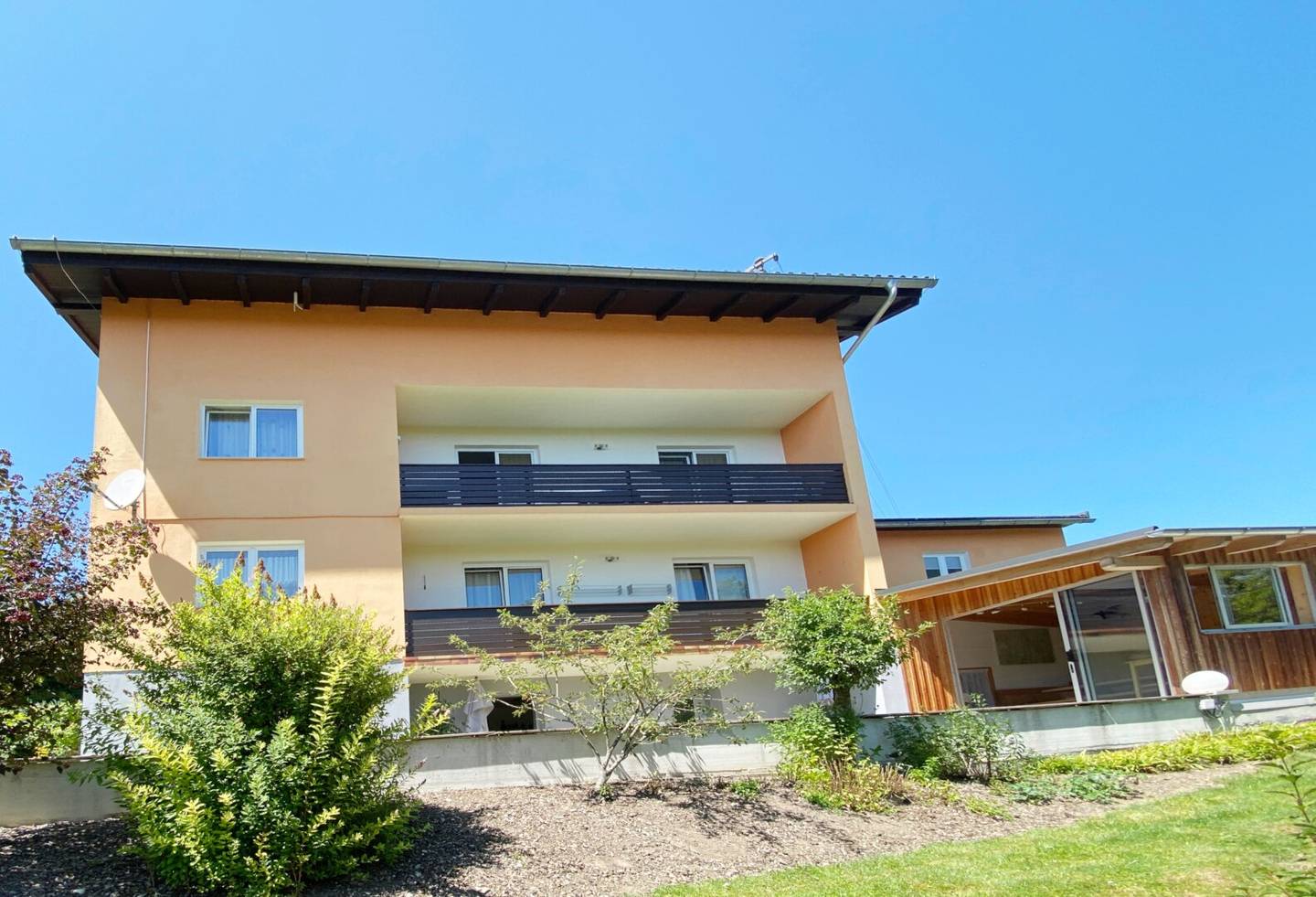 Top gepflegtes großes Wohnhaus in idyllischer Lage am Wimbach