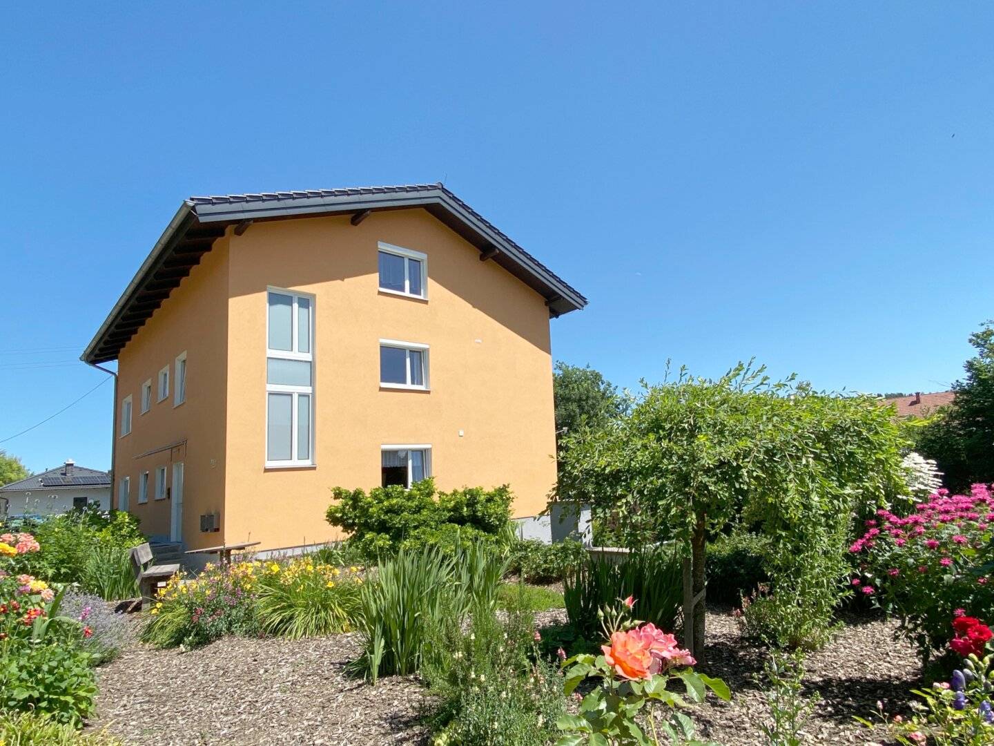 Top gepflegtes großes Wohnhaus in idyllischer Lage am Wimbach