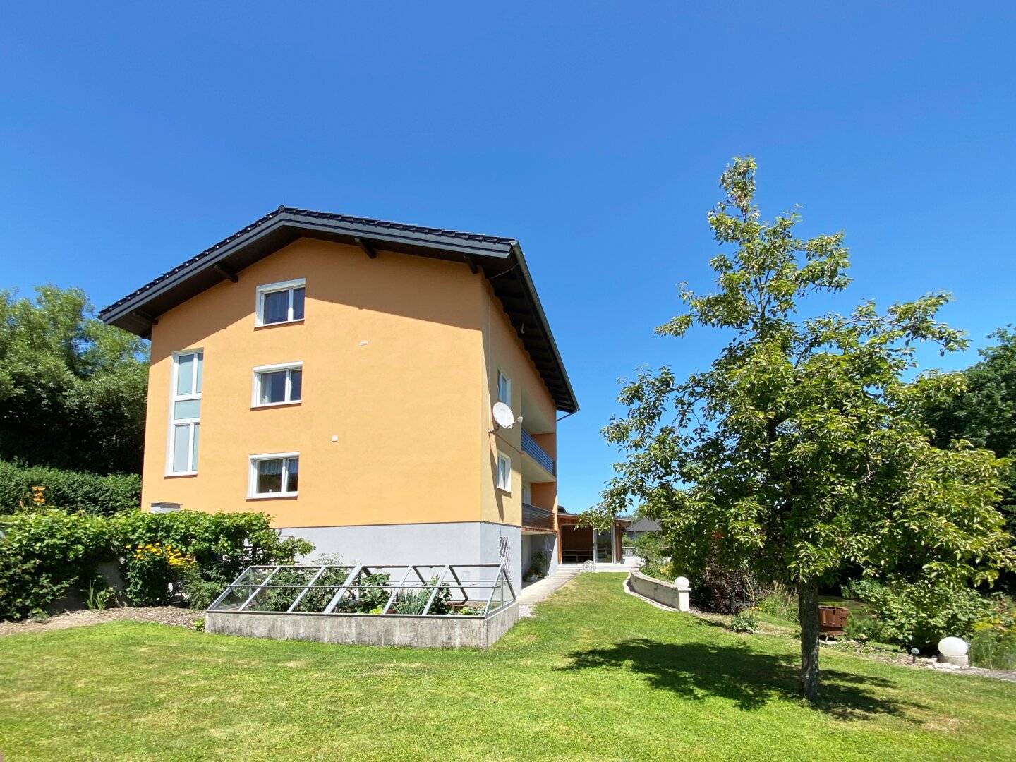 Top gepflegtes großes Wohnhaus in idyllischer Lage am Wimbach