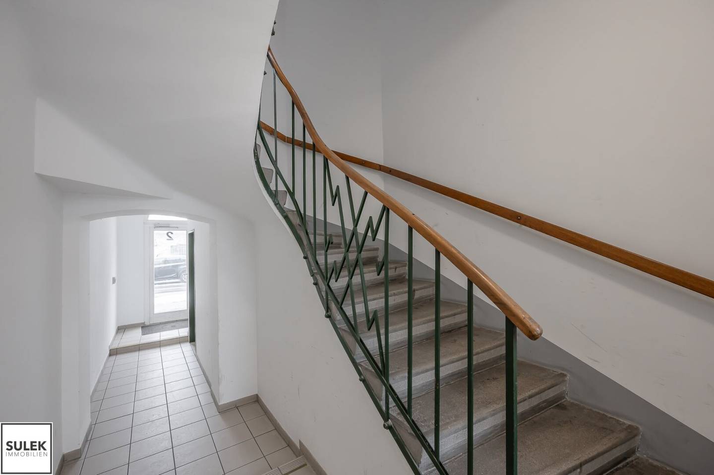 Zinshaus in Wiener Neustadt nahe Zentrum: Büro- und Wohnnutzung