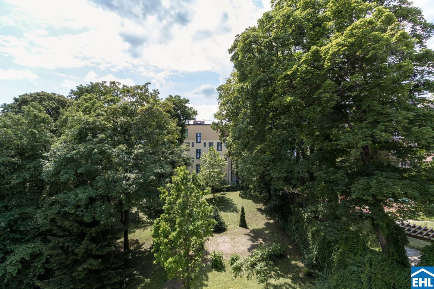 Exclusive living in the heart of Döbling: modern owner-occupied apartments near Währinger Park