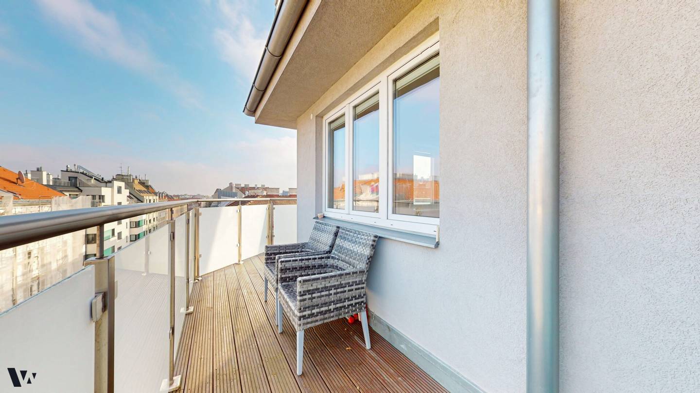 Attic dream with wraparound balcony | Fully furnished