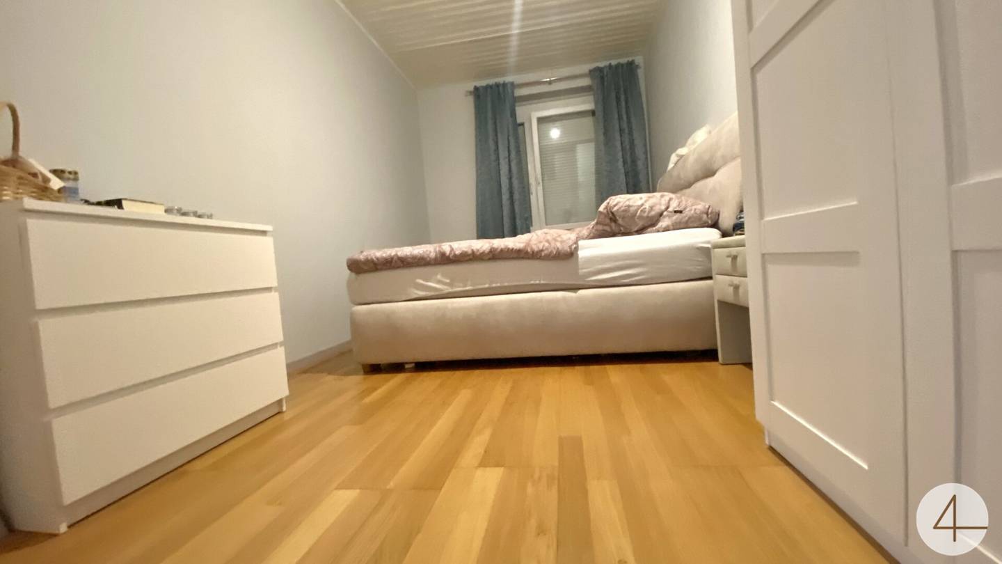 Wohnung in Ruhelage Terrasse Carport Weinkeller