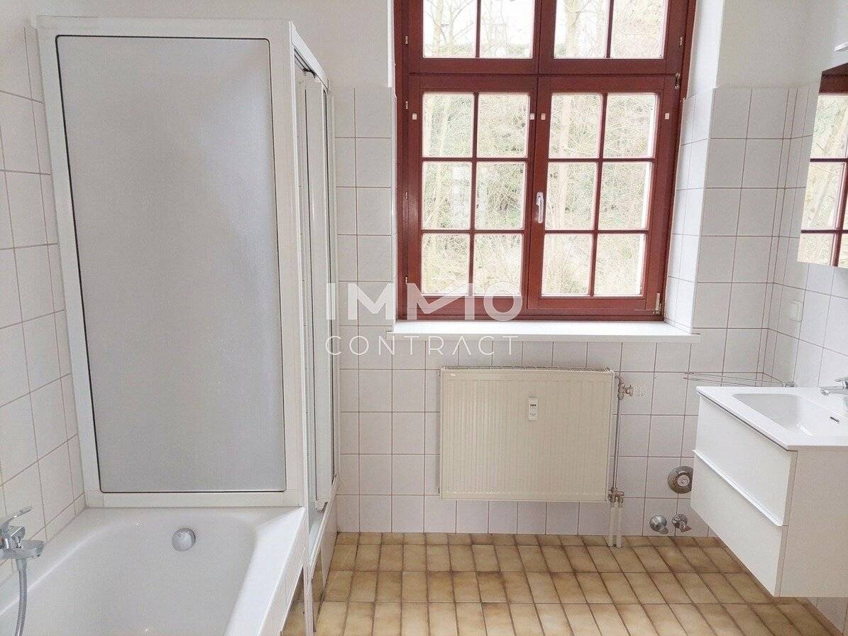 Wohnung mit Galerie im Altbau nahe Universität