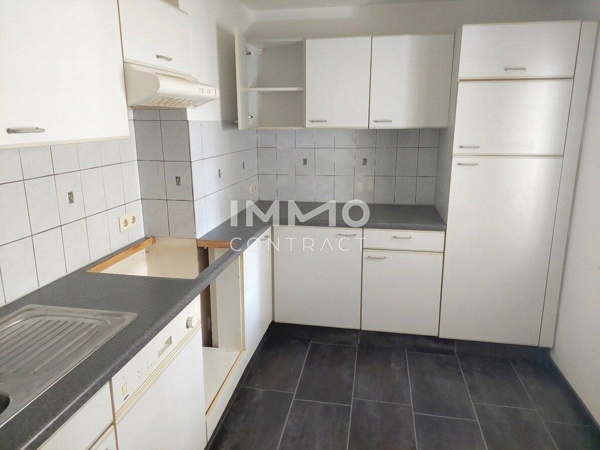 Attic apartment near university in quiet location