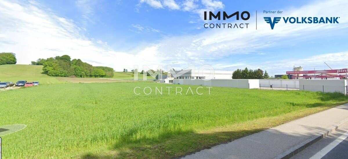 Commercial plot with 3,097 m² area on the B121 lease or building rights
