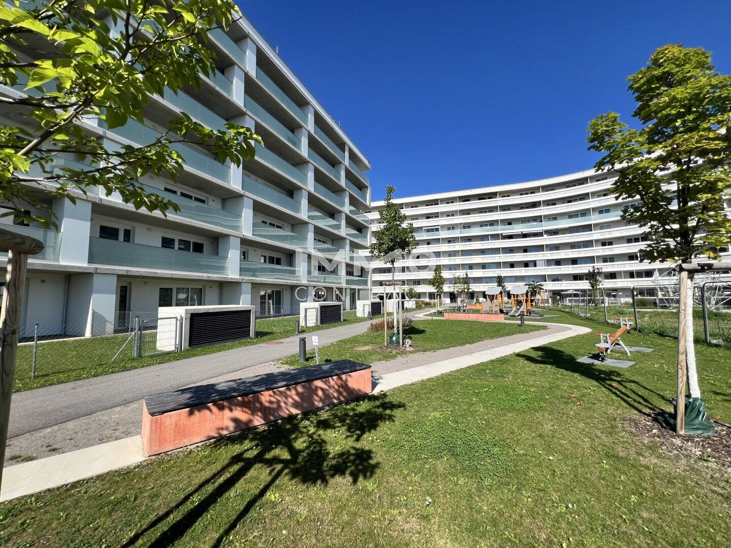 Gartenwohnung in Krems an der Donau – 2–4 Zimmer, Terrasse und Garten