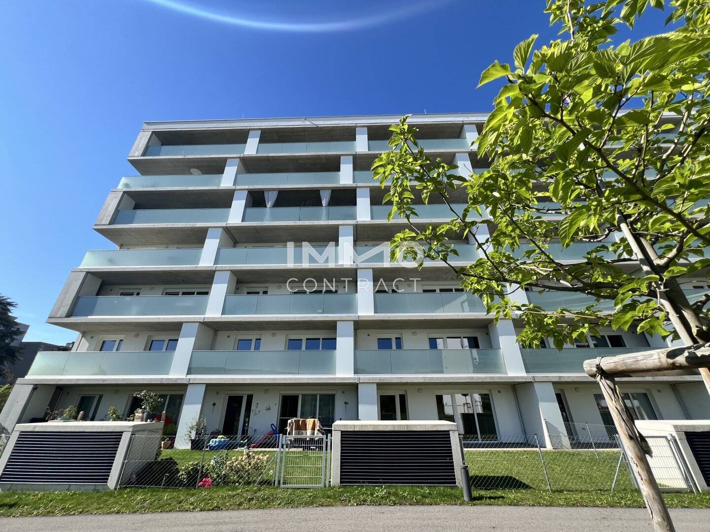 Gartenwohnung in Krems an der Donau – 2–4 Zimmer, Terrasse und Garten