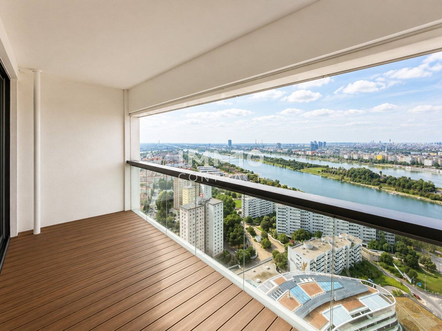 Commission-free and first occupancy: U1 Donauinsel - Luxurious property including daily holiday feeling
