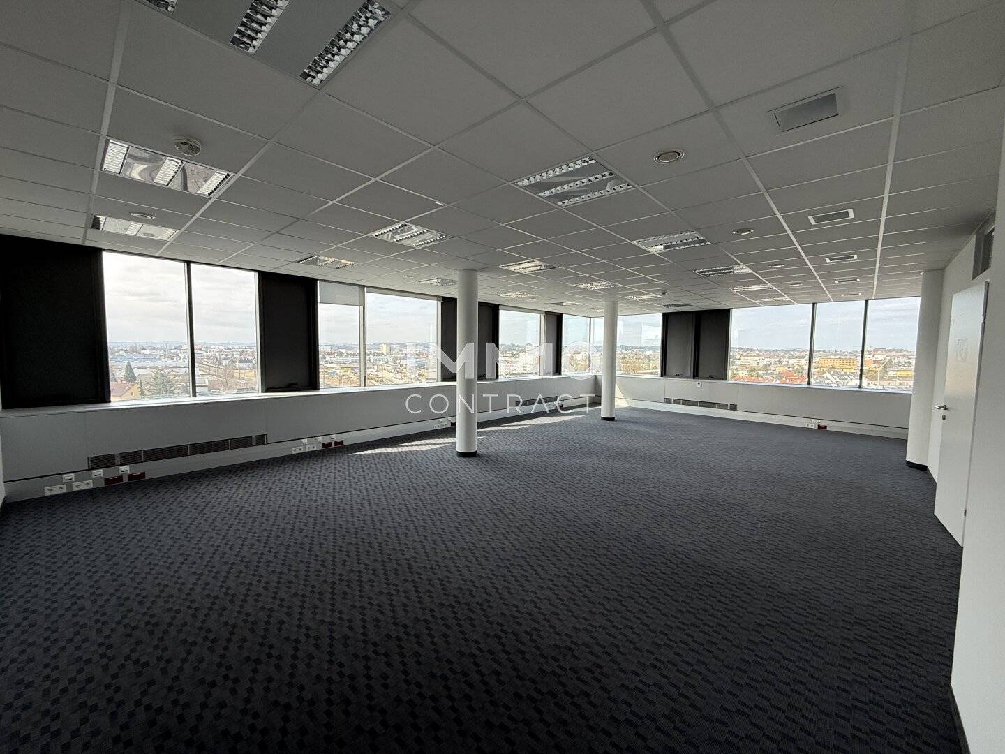 Penthouse-Bürofläche am Bahnhof Wels, 337 m², 2 Ebenen, mit Fernblick