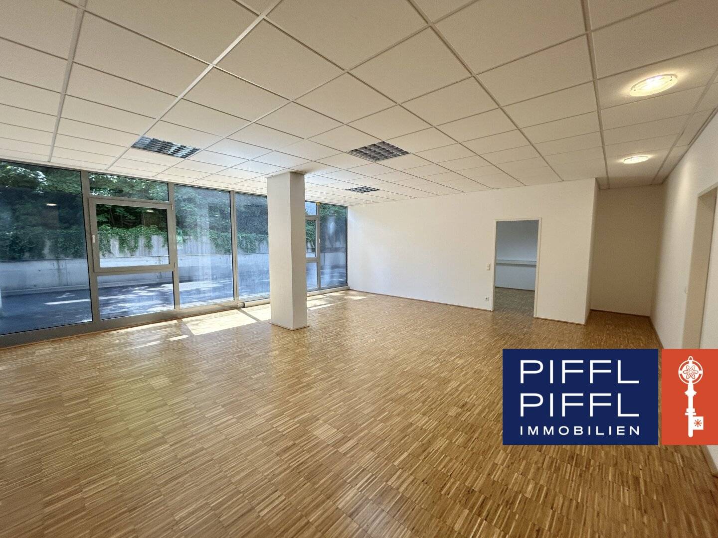 Efficient office with 119 m² to rent