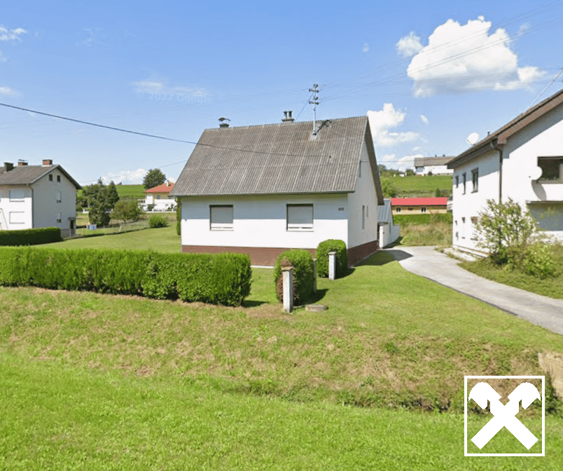 Einfamilienhaus in Olbendorf mit großem Grundstück und Gartenlaube
