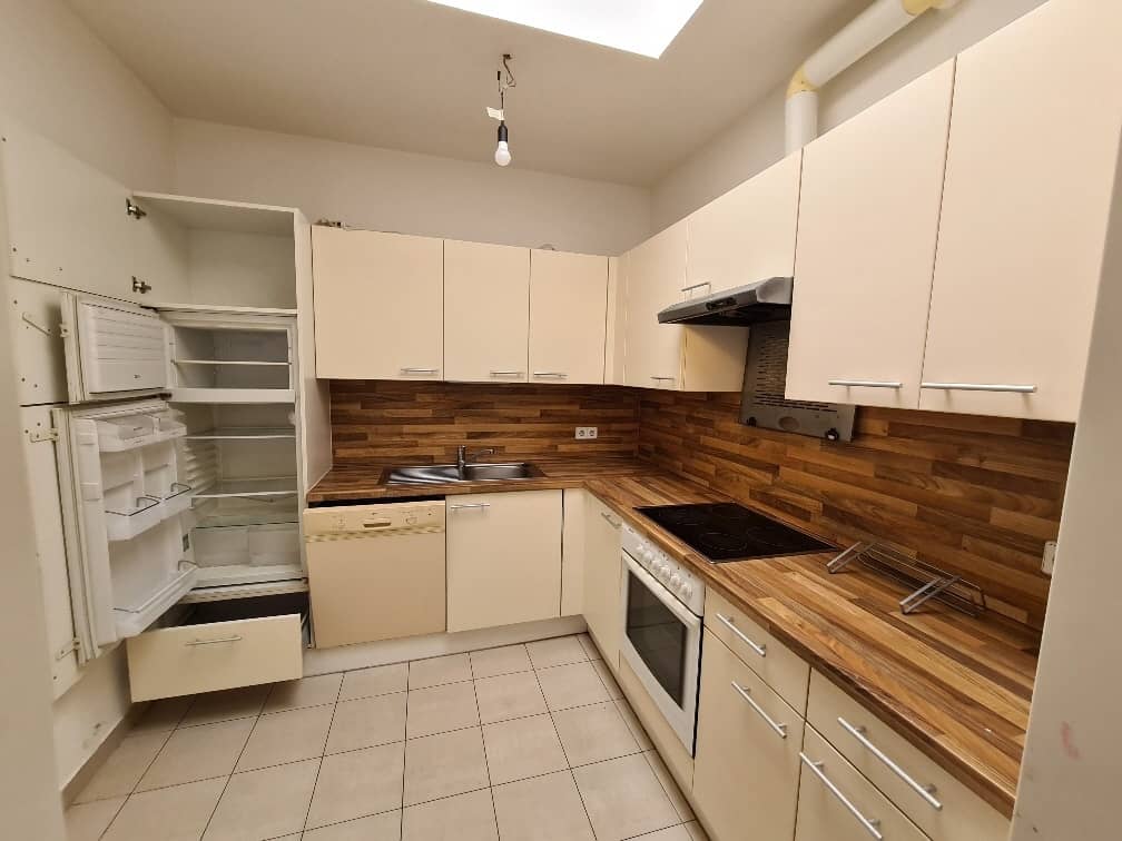 Wohnung im Dachgeschoss mit hellen Räumen