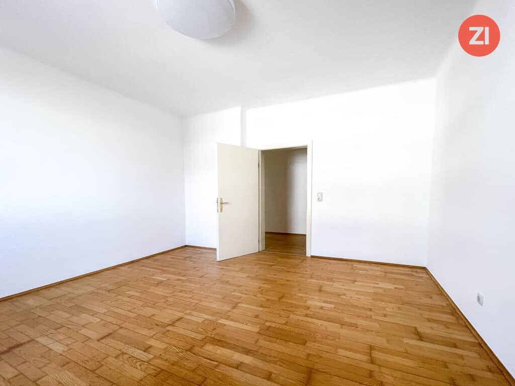 Apartment near Danube promenade with good transport links