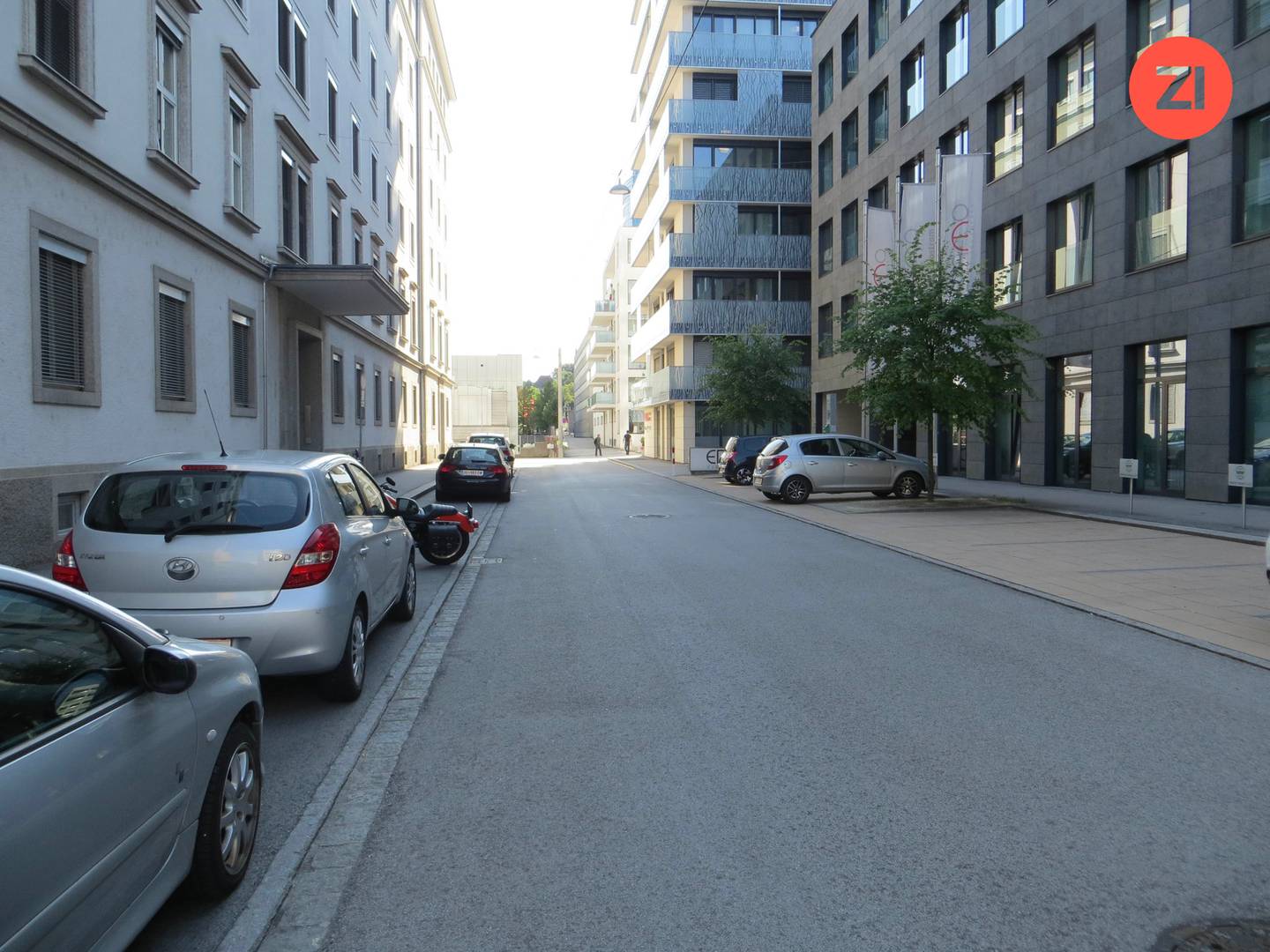 Großzügiger Tiefgaragenparkplatz nähe Bahnhof