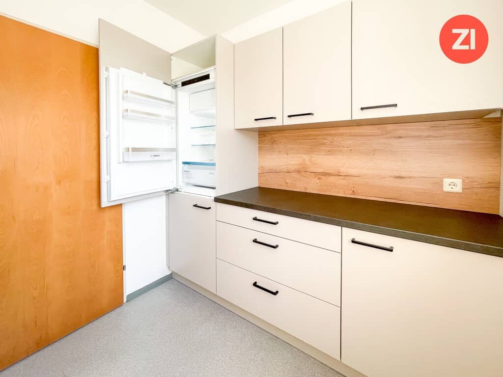 Wohnung mit Loggia und Stellplatz in ruhiger Lage