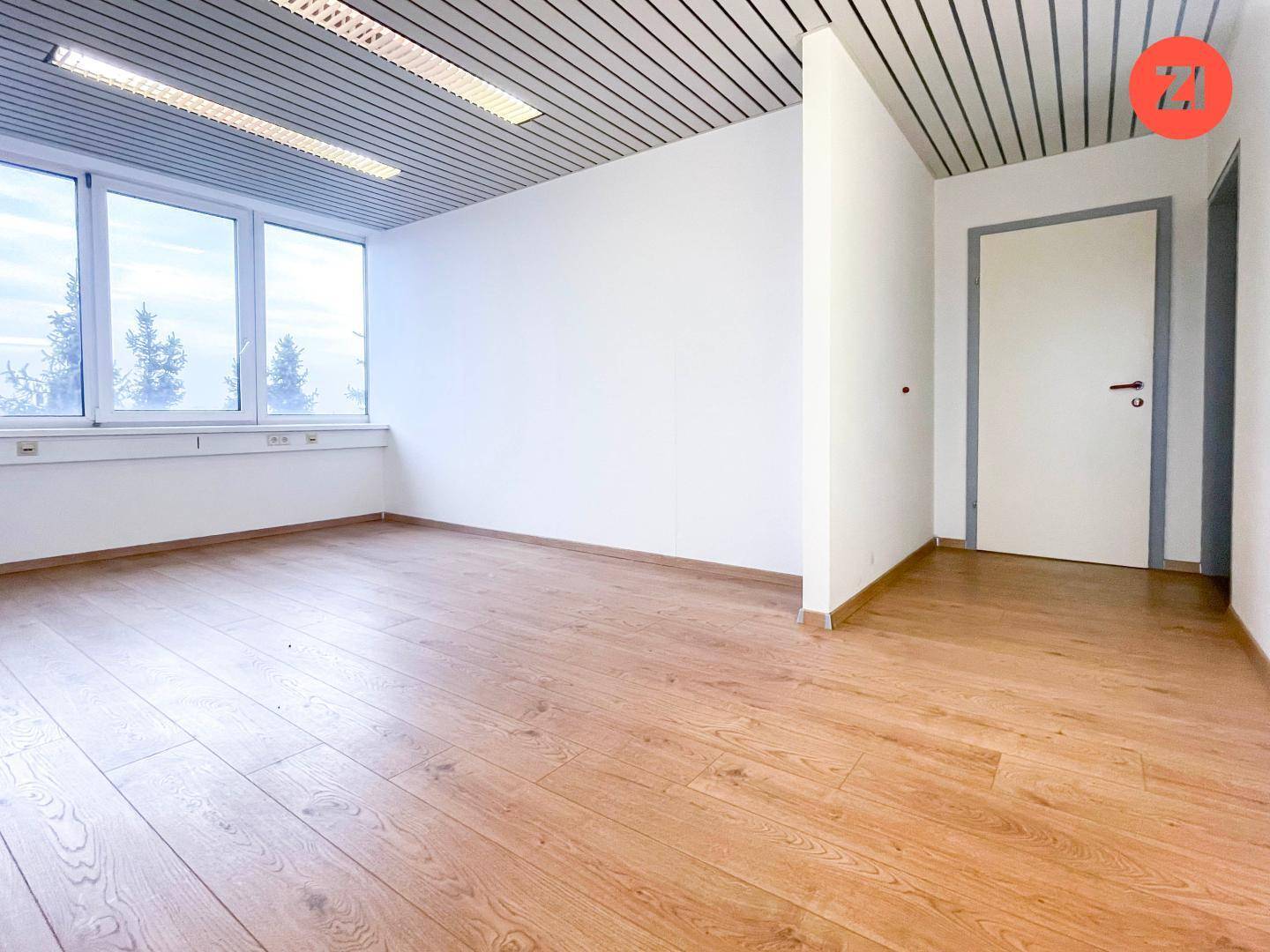 Apartment with highway access and shared kitchenette