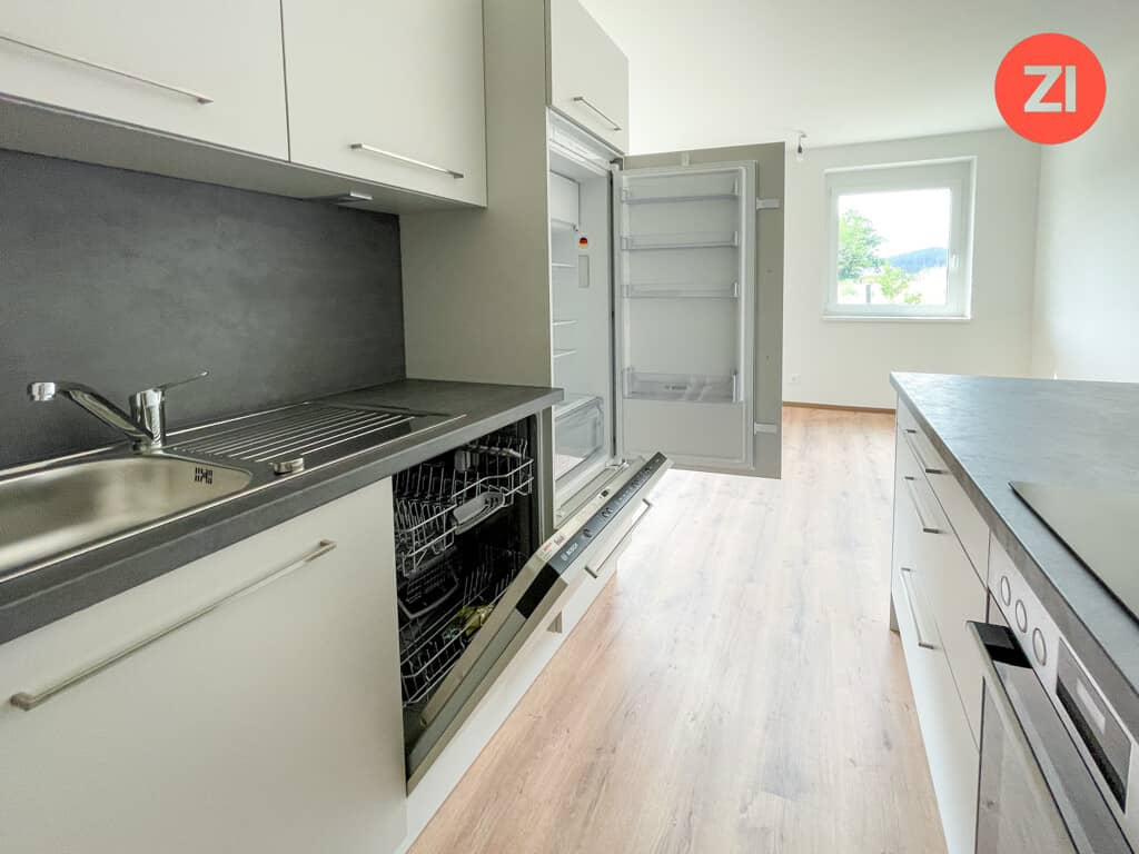 Wohnung nahe der S10 mit Balkon und Aufzug