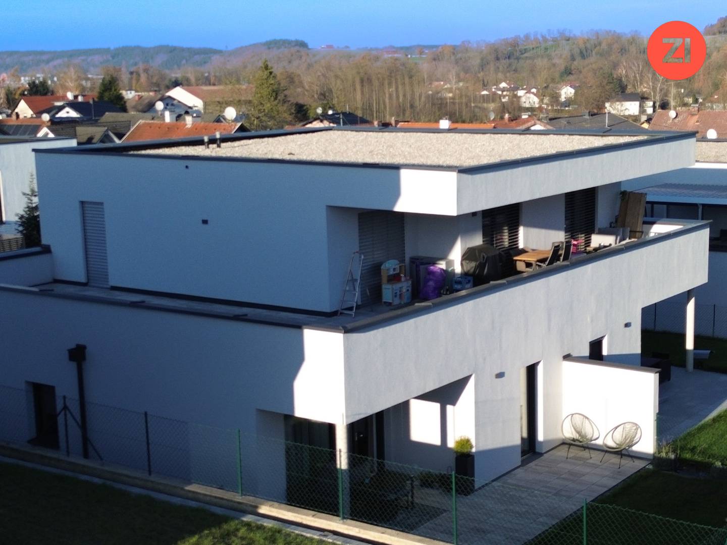 Penthouse mit 77 m² Dachterrasse und Gartenanteil