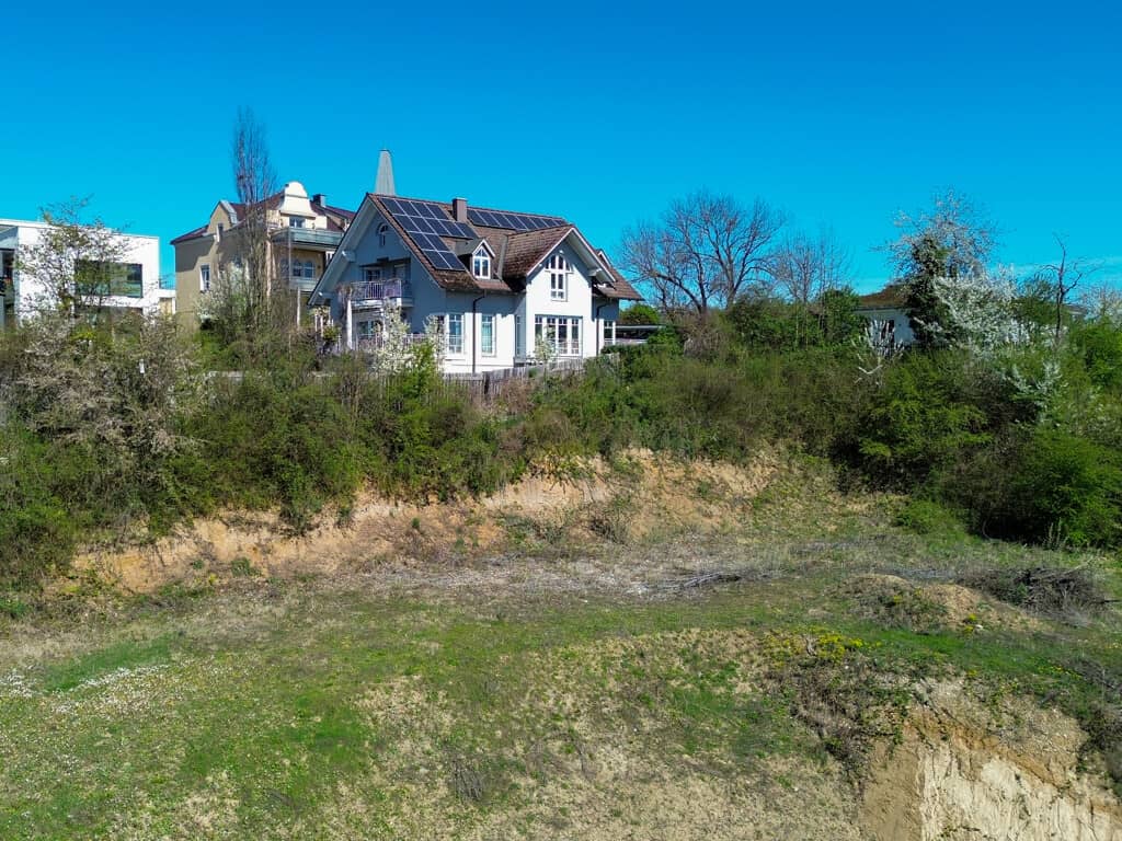 Traumhaftes Grundstück in Leonding mit 2127 m² und 180° Blick