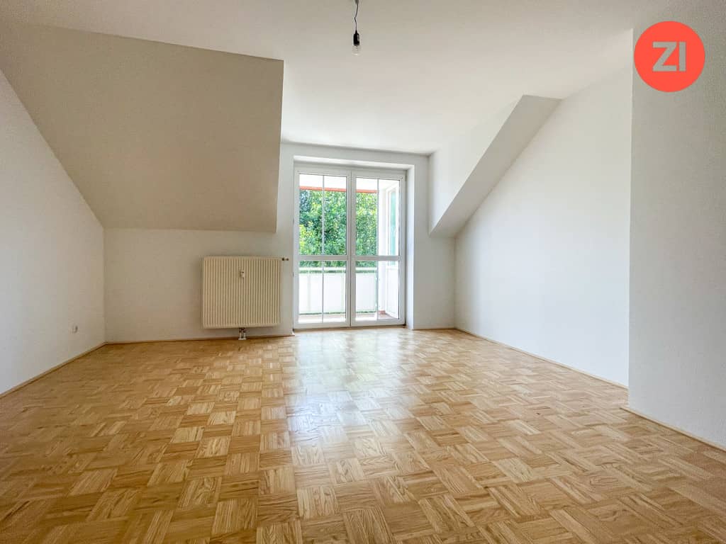 Dachgeschosswohnung mit Loggia und Parkplatz ruhige Lage
