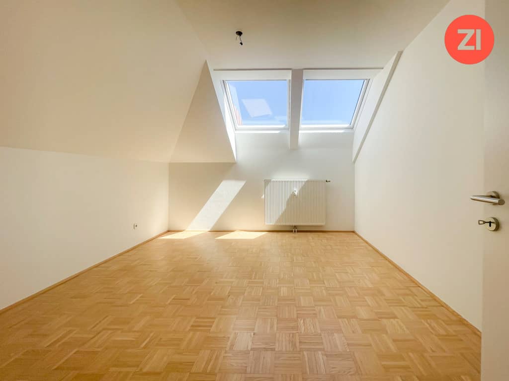 Dachgeschosswohnung mit Loggia und Stellplatz in ruhiger Lage