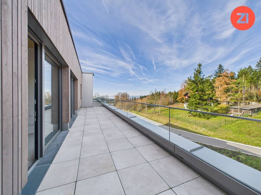 Dachgeschosswohnung mit Terrasse und Ausblick