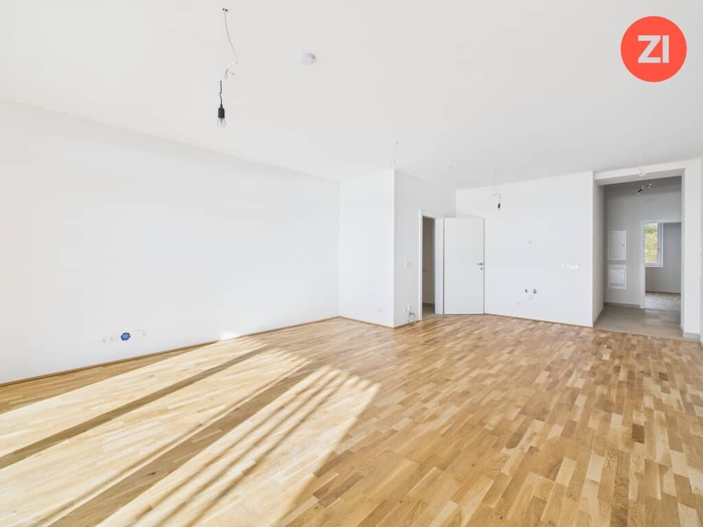 Apartment with balcony and panoramic view