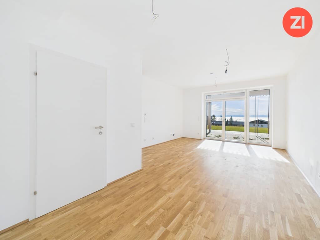 Erdgeschosswohnung mit Terrasse und Garten