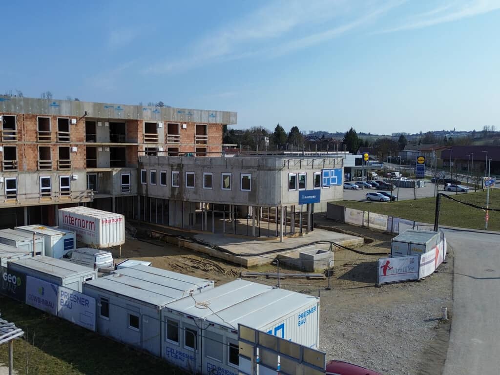 Gewerbefläche in Alkoven-Strassham, 152,6 m² Nutzfläche, Baujahr 2024