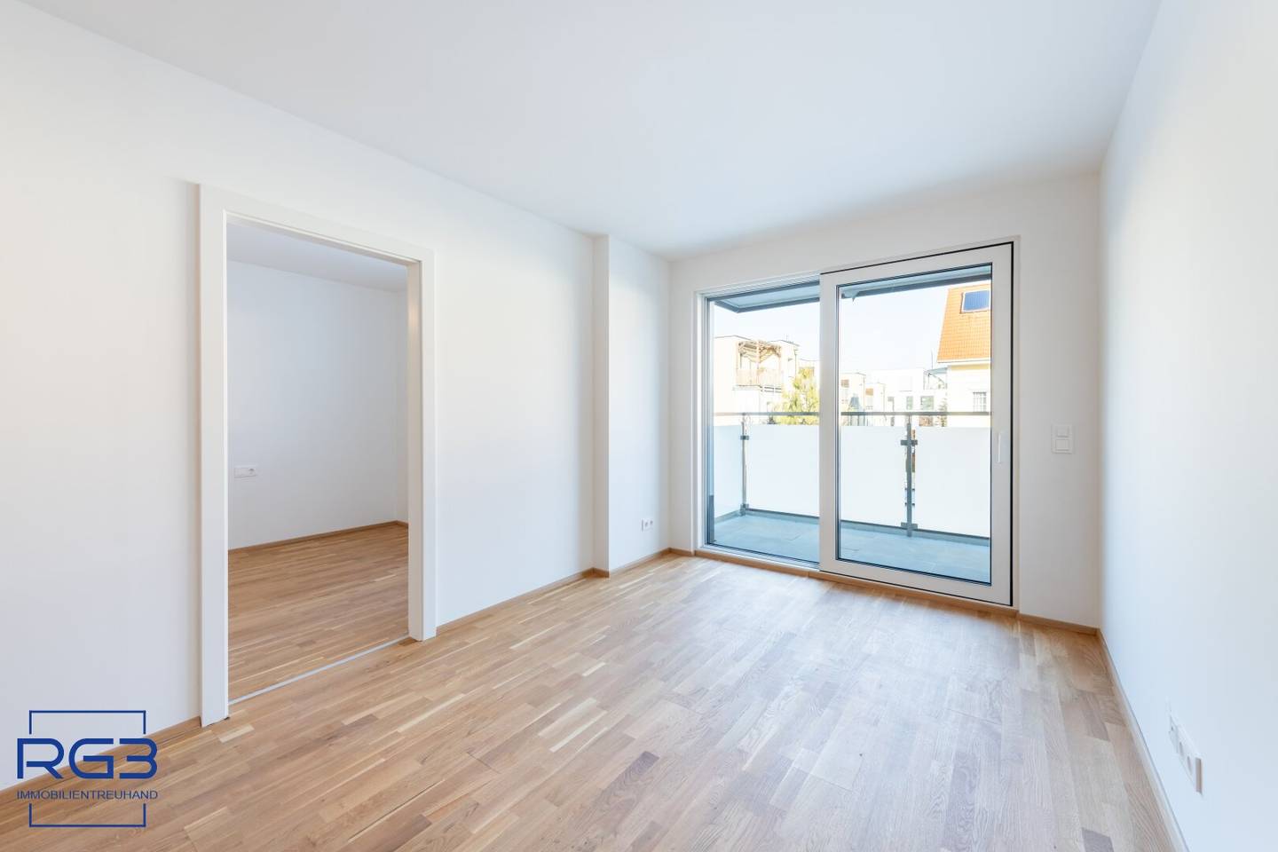 Modern top apartment near the Alte Donau