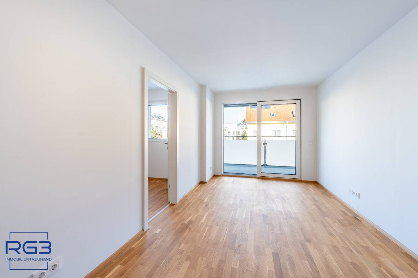 Modern top apartment near the Alte Donau