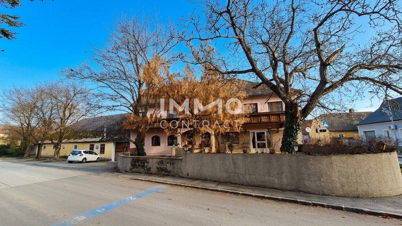 New Price Commercial/Gastro operation in central location on 1,860 m² building land