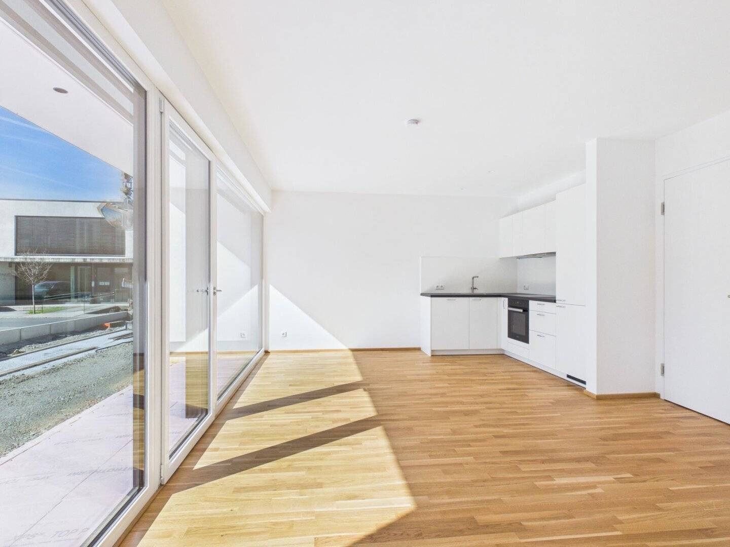 South facing maisonette apartment with garden