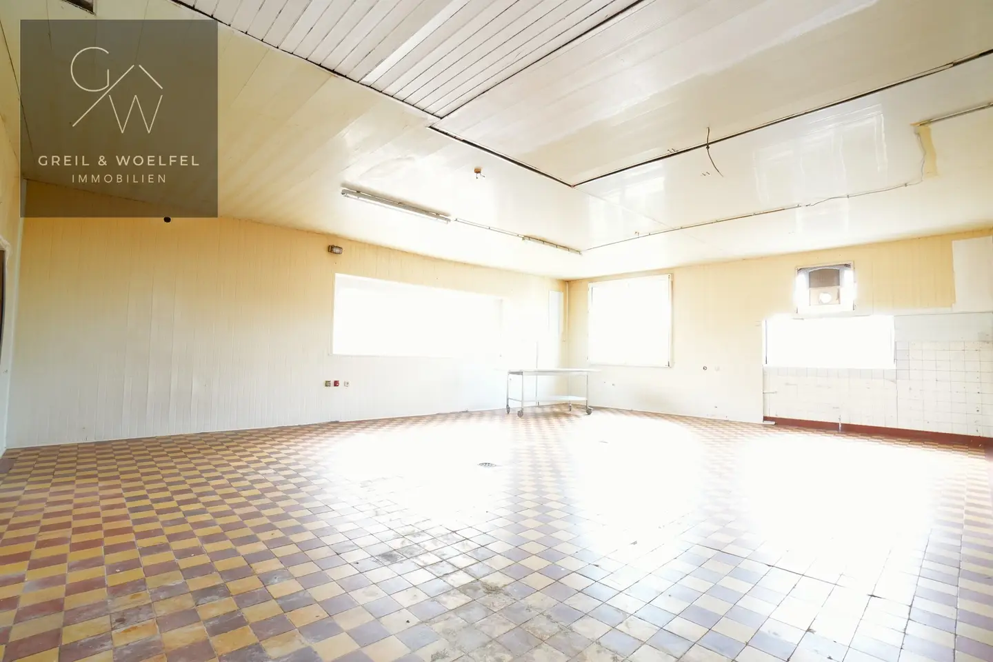 Hörbranz: Vielseitiges Wohn- und Geschäftshaus – modernisiert, 1.356 m² Grundstück, zentrale Lage