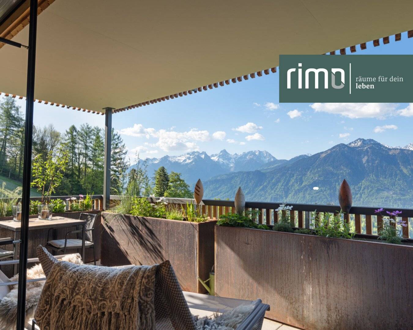 Wohnung mit unverbaubarem Bergblick und Balkon