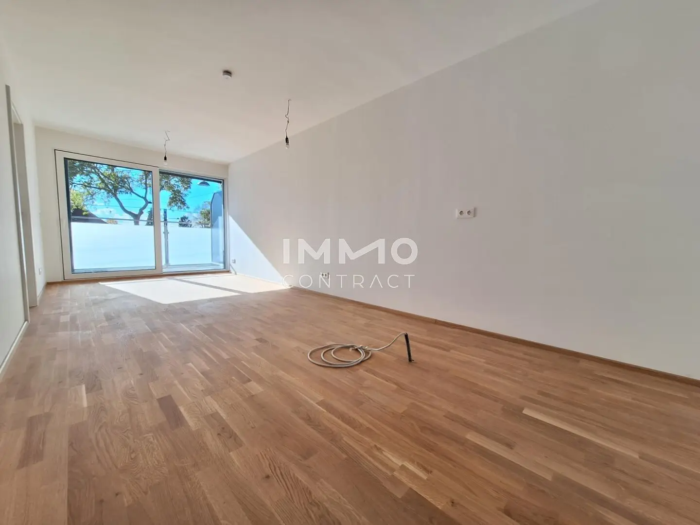 Apartment near the Old Danube First Occupancy Balcony