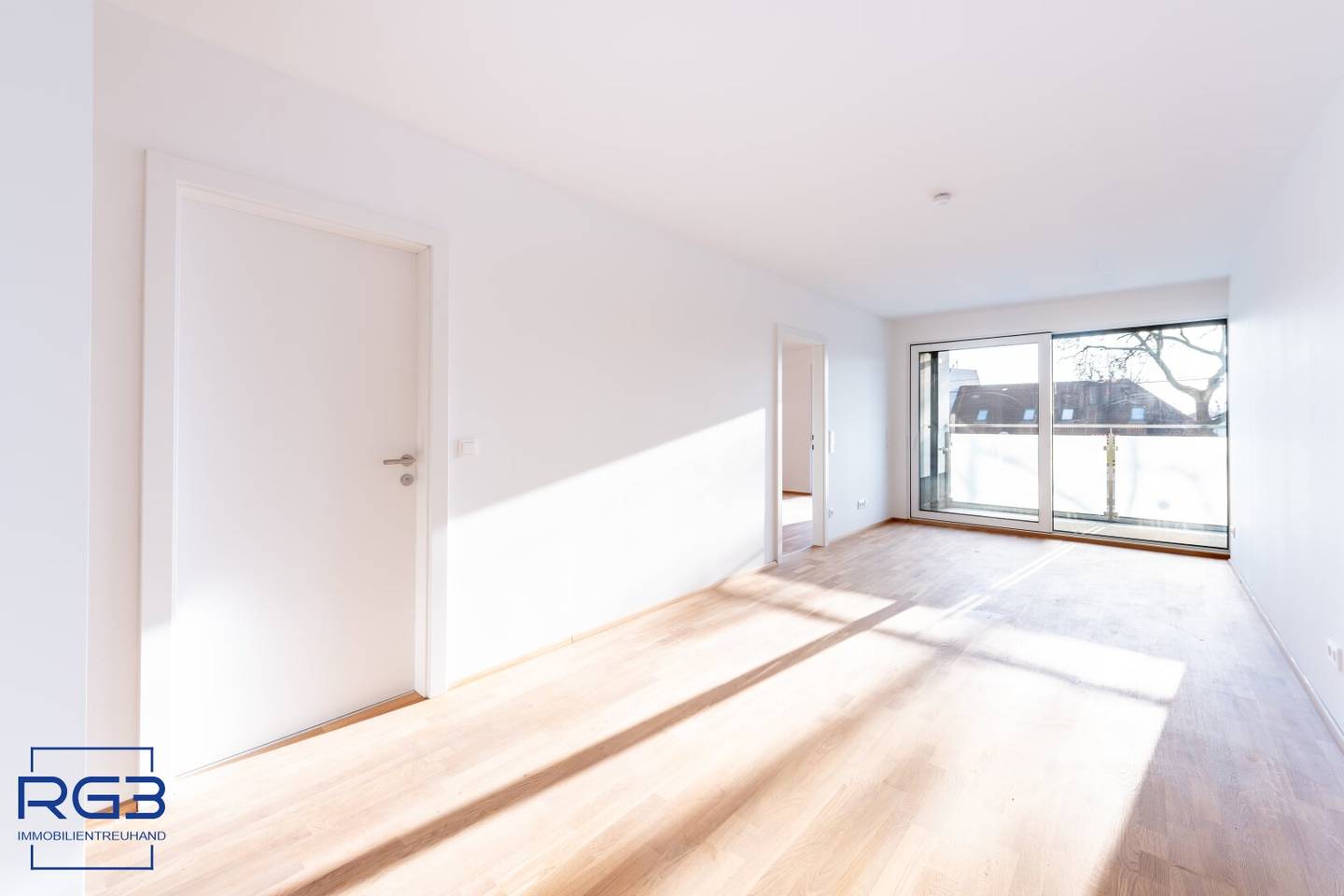 Erstbezug Wohnung nahe Alten Donau mit Loggia