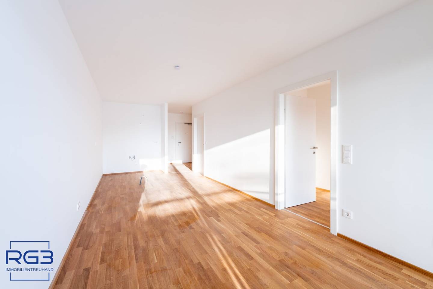 Erstbezug Wohnung nahe Alten Donau mit Loggia
