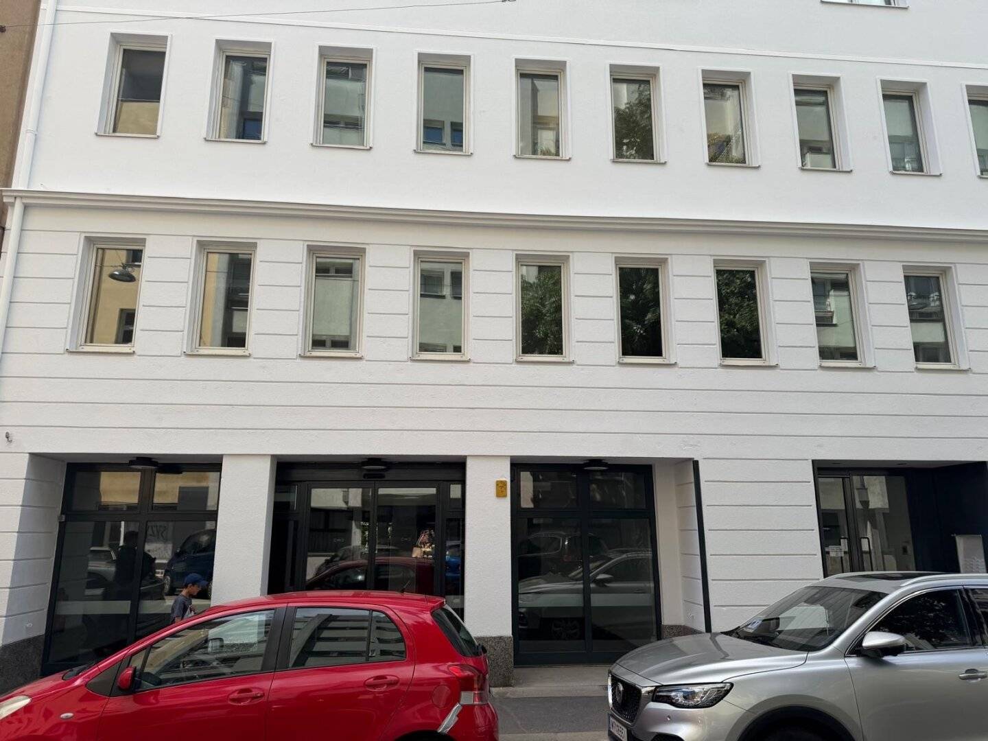 Großzügige Geschäftsfläche in Ziegelofengasse nahe Pilgramgasse